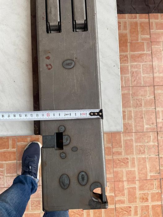 Stalpi obloane spate IVECO 3,5 t