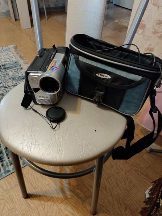 Видеокамера Самсунг Bi8