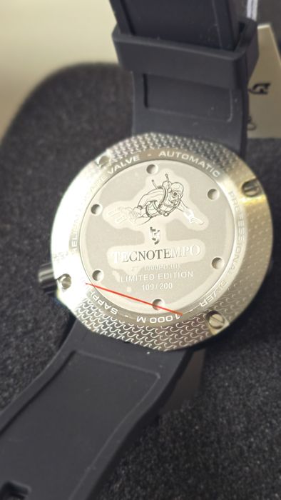 Водолазен чесовник Tecnotempo Automatic 1000m Diver Professional.