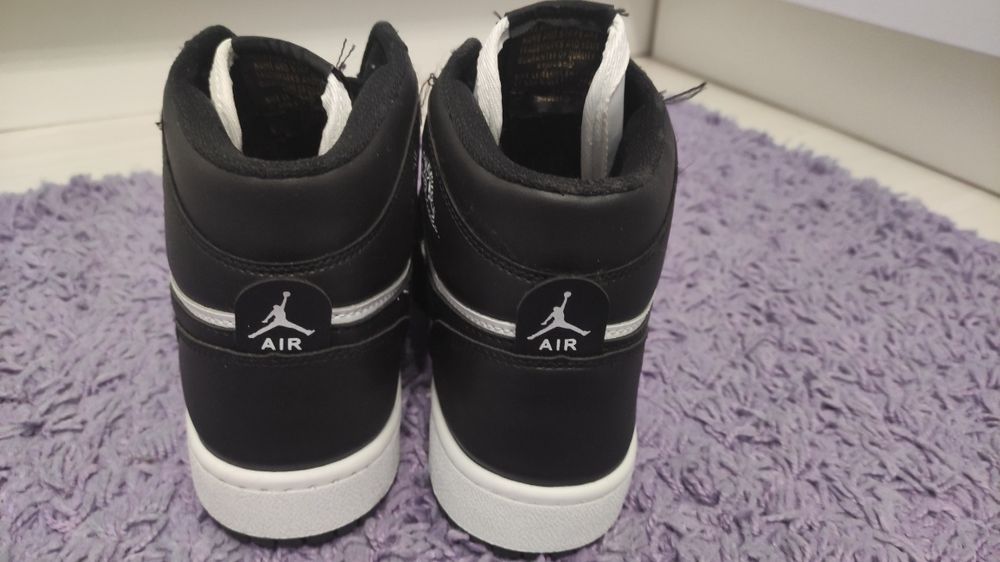 НОВИ Високи дамски кецове!!!