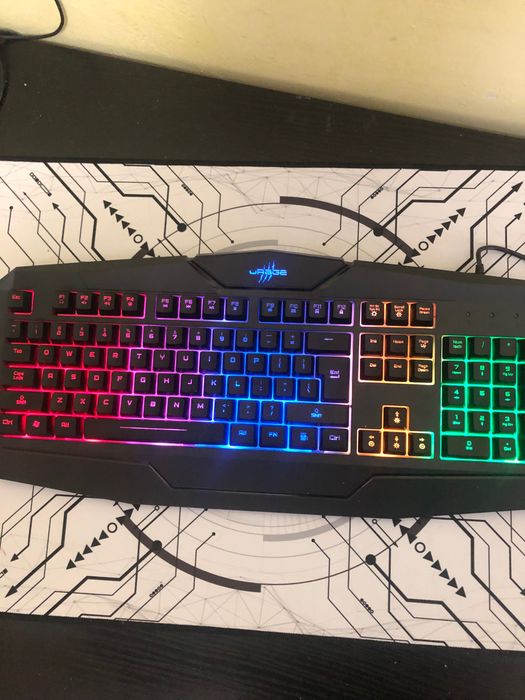 Tastatura gaming/mouse gaming