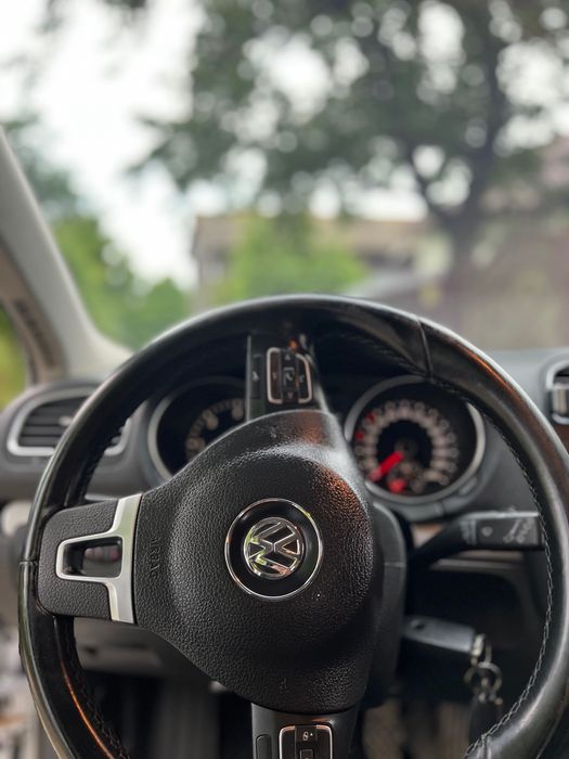 Golf VI