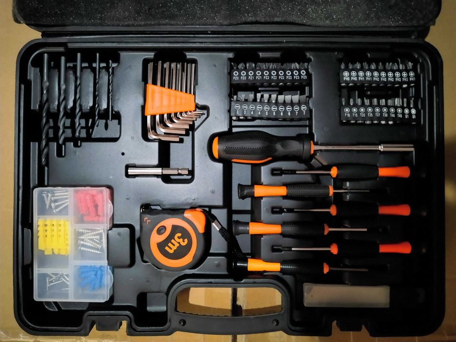Trusă scule 109 piese – nouă, neutilizată – valiză completă casă & auto