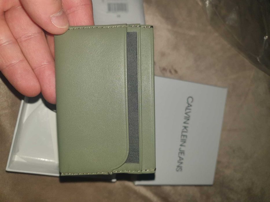 Calvin klein card holder