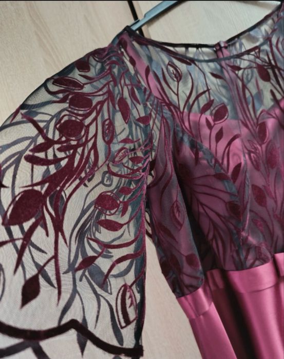 Vand rochie de ocazie