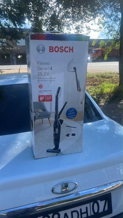 Продаю пылесос Bosch Flexxo Serie 4 25.2V.