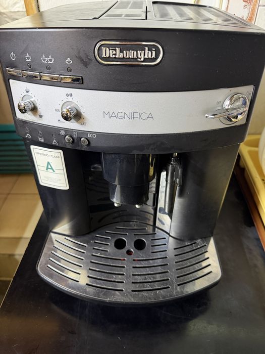 Expresor cafea DeLonghi
