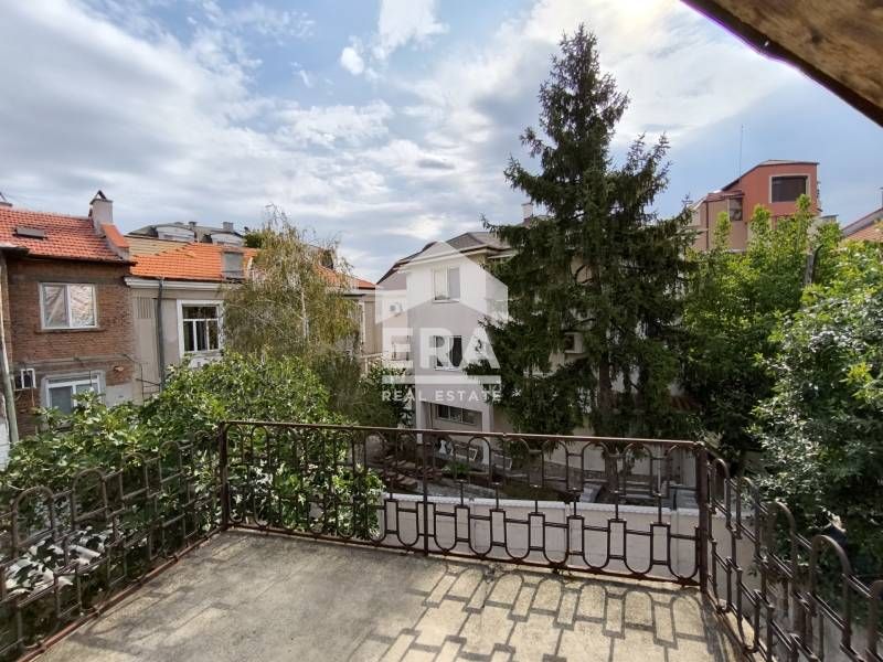 Продава се Къща в Хасково, Училищни - 198 кв.м за 425 €/кв.м - Снимка #3