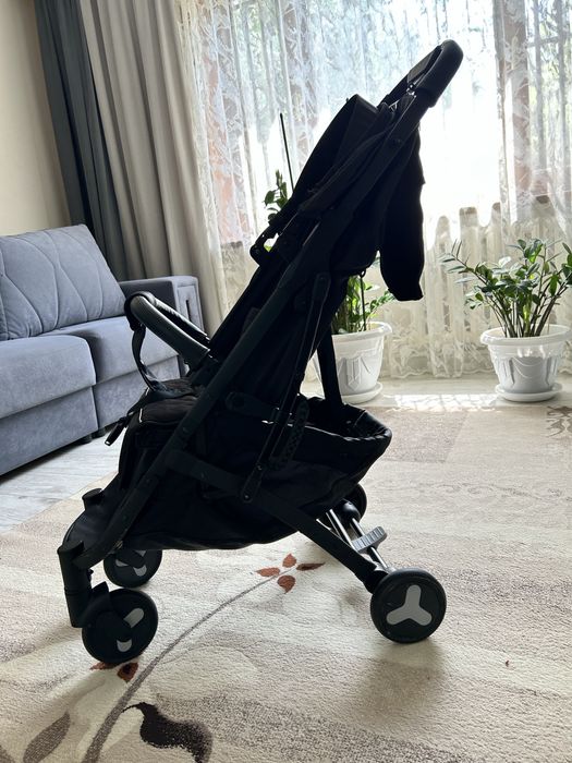 Продам коляску Mstar легкая