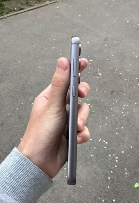 Samsung S23 fe память 256 гб