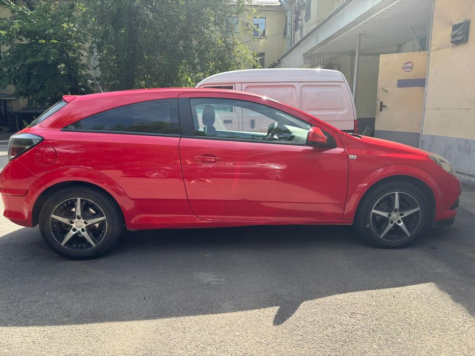 Opel Astra 2011г.