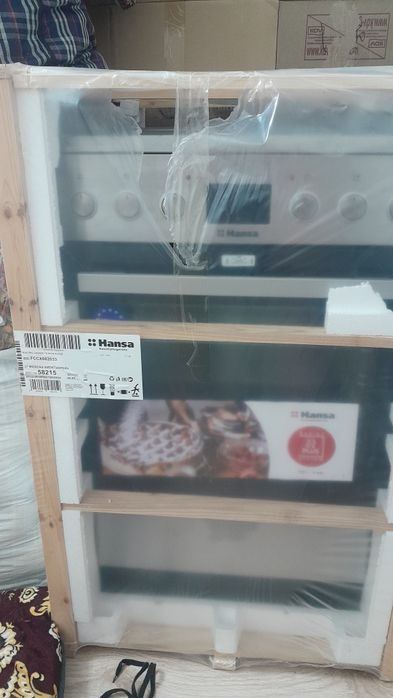 Продам электро плиту ханса