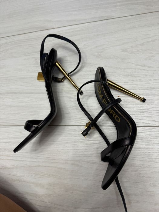 Sandale tom Ford numărul 35