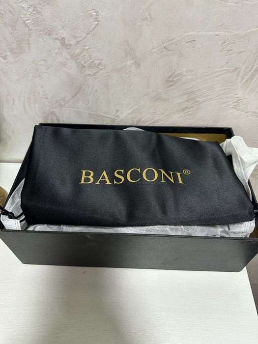 Замшевые  туфли.