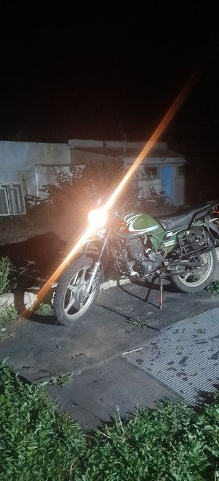 Мотацикл яки 200 куб