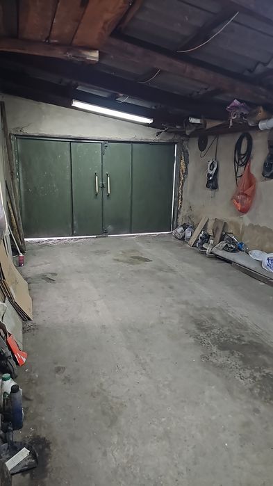Продам капитальный, кирпичный дом в городе