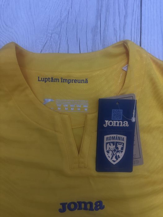 Tricou al echipei nationale( cu autograf) ORIGINAL