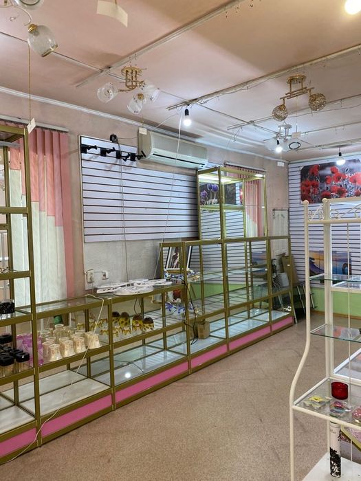 Продам магазин  "Сюрприз"