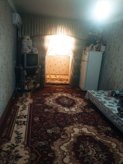 1 хонали 2 хона килинган квартира соталади, Пахтазор МФЙда жойлашган