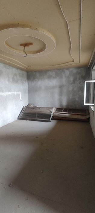 Срочно сотилади !!! 3 сотих ховли