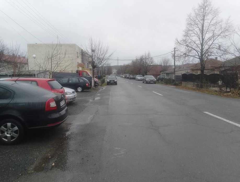 Vand apartament  2 camere