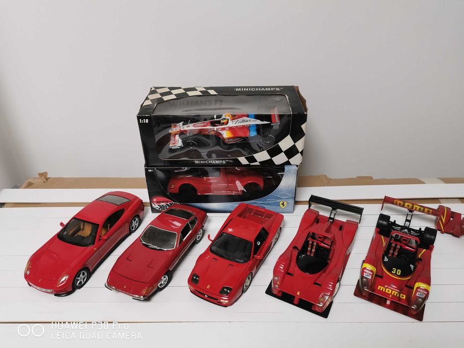 Ferrari 1:18 Ферари