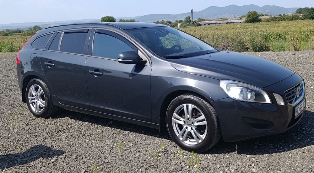 Vând Volvo V60 - 1,6 D, eDrive