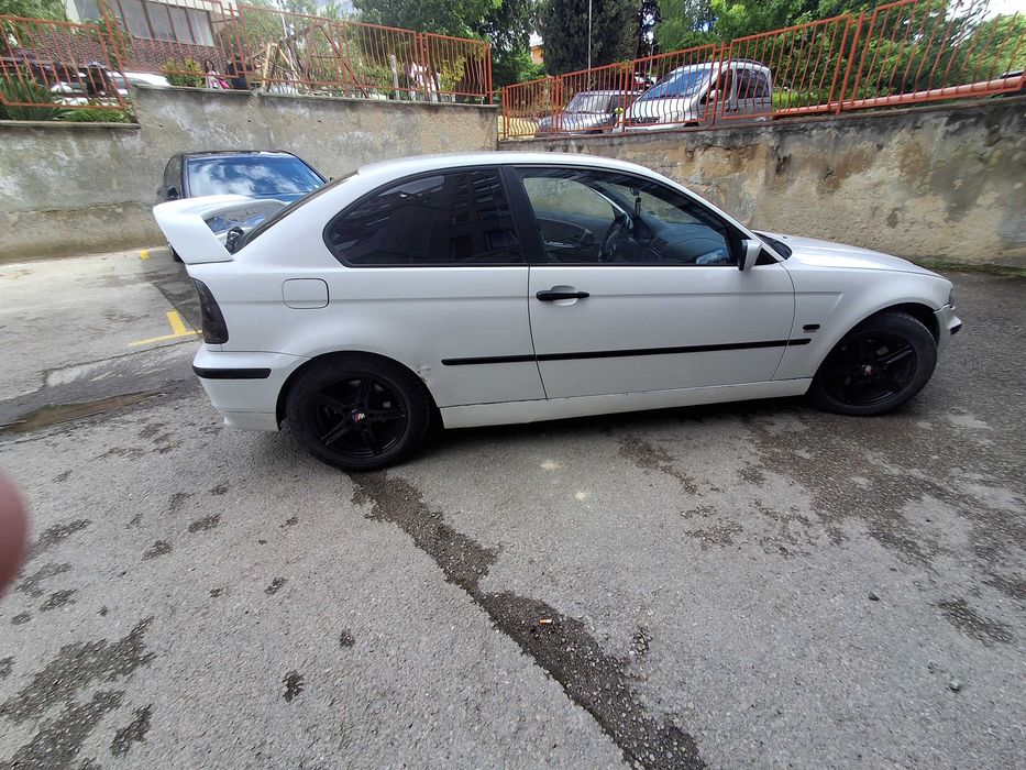 BMW e46 compakt.