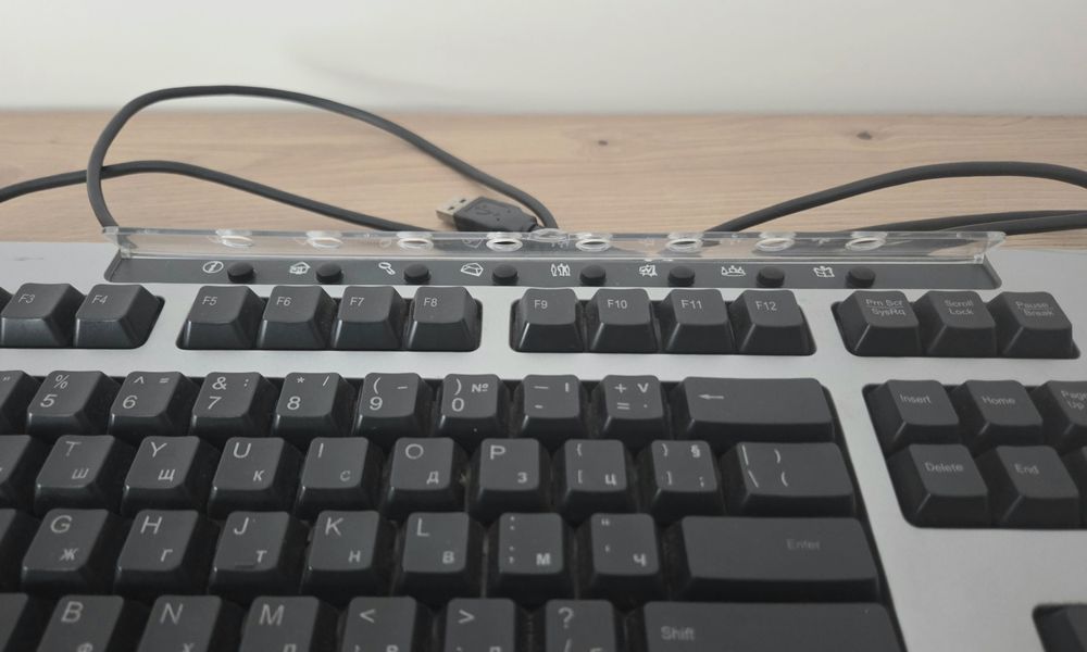 Продавам клавиатура Compaq
