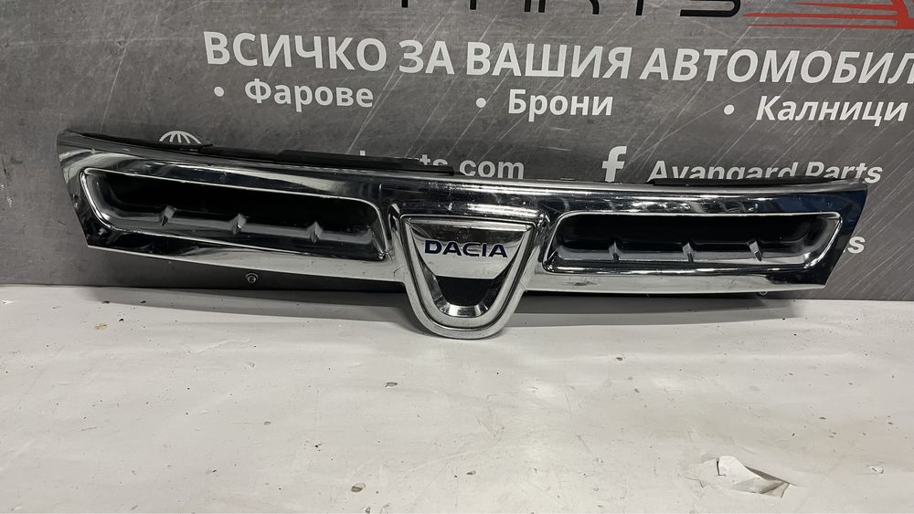 2 броя Предна решетка Dacia Duster 2012-