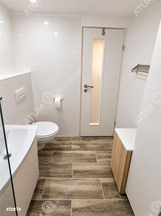 Apartament renovat cu 3 camere 2 bai si pivnita in Sibiu