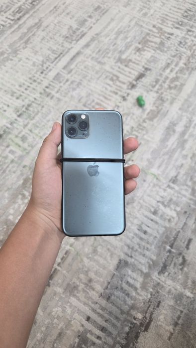 Айфон 11 про продам срочно