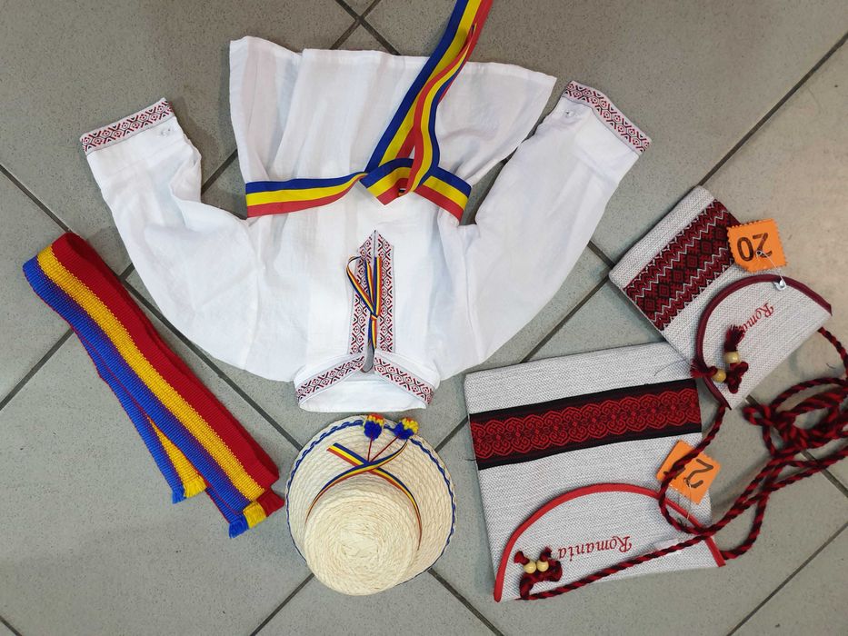 VESTA bundita COPII (cojoaca cojoc haina geaca costum national popular