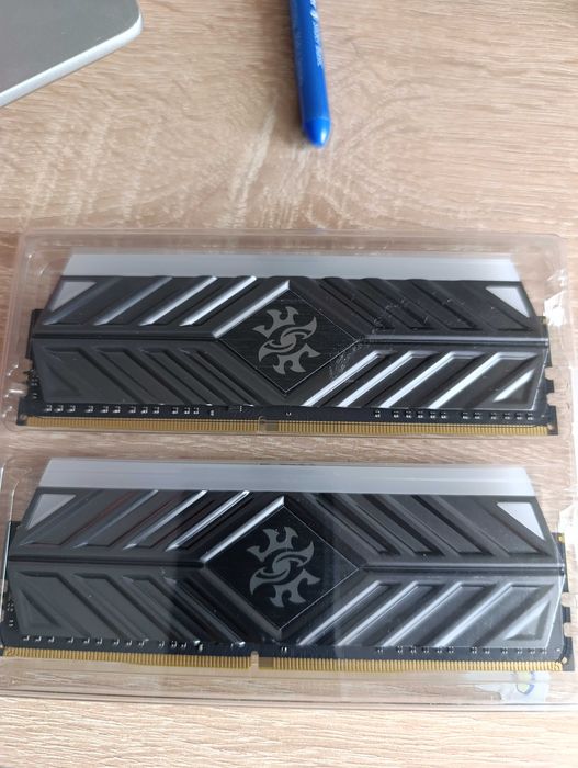 Memorie desktop DDR4 XPG Spectrix D41 2 x 8 Gb Pc4-25600