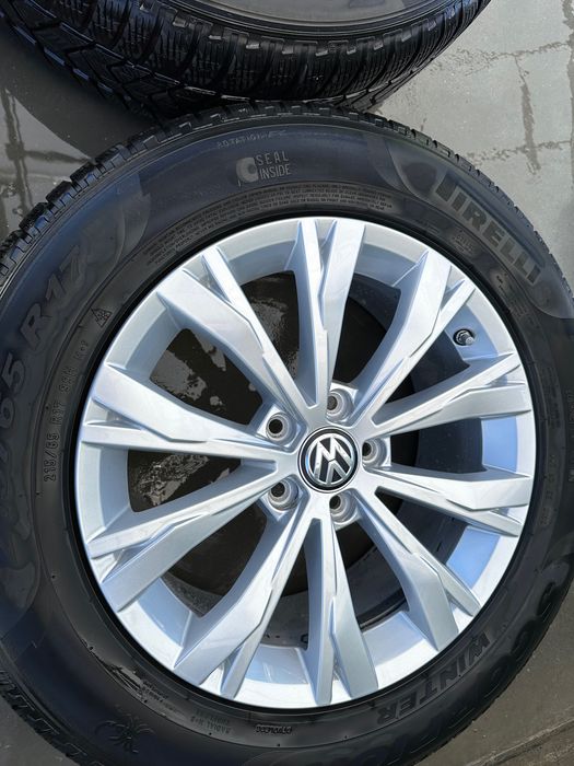 Jante originale VW (Volkswagen) 17 cu anvelope de iarna "MONTANA"