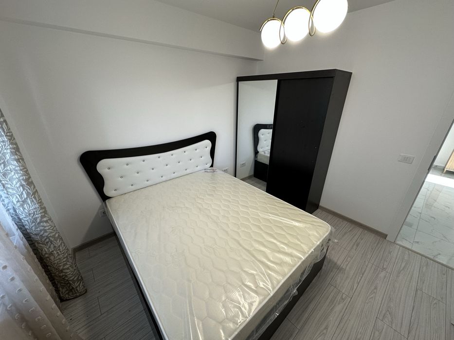 Montez mobila, montaj sanitare, electrice, rulouri exterioare