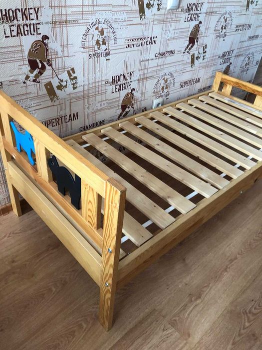 Продам деревянную кровать