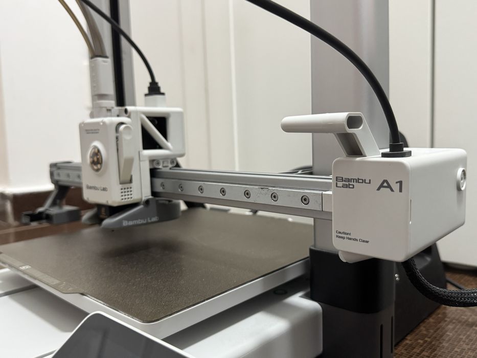 Imprimanta 3D BambuLab A1 cu AMS