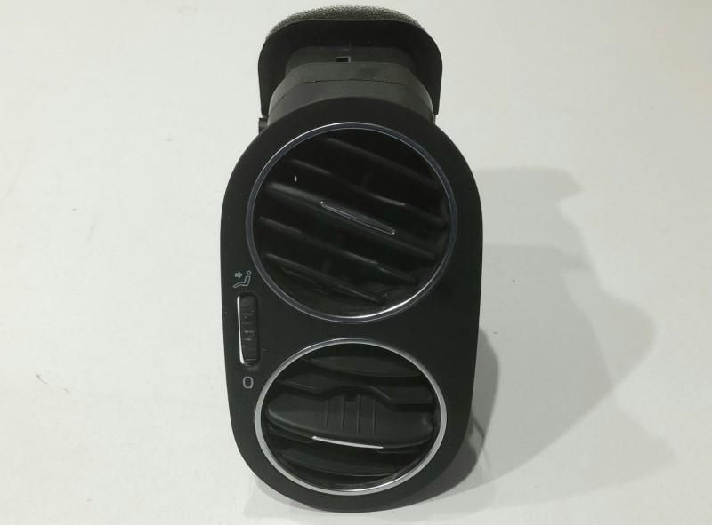 Grila ventilatie dreapta fata Volkswagen Golf 6 plus 5M0819759 Hatchba