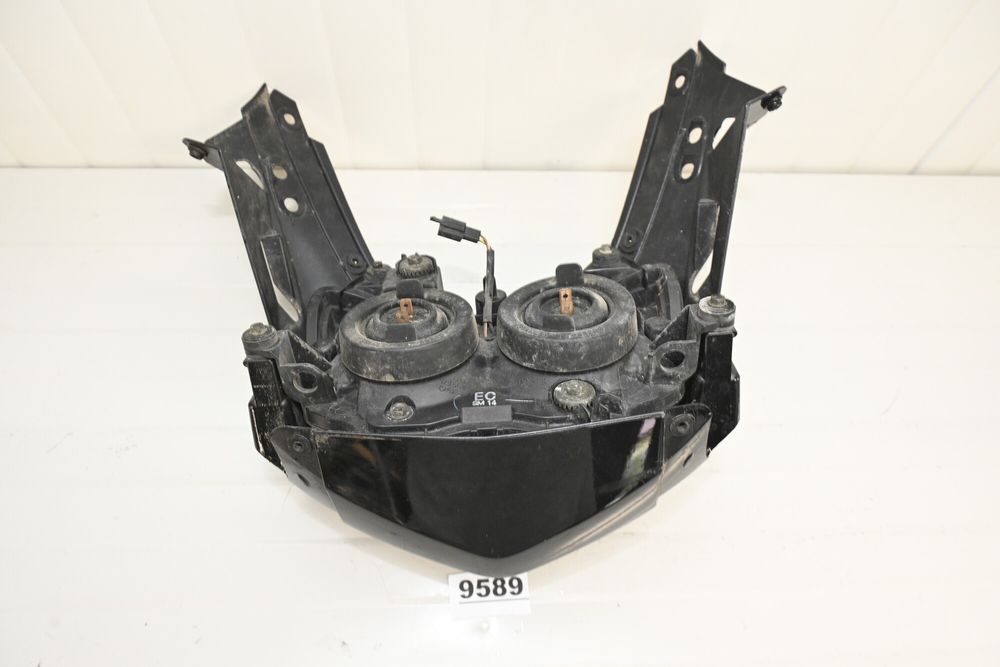 Kawasaki ER6F 2005 2008 Z750 2004 2006 Far cu carena