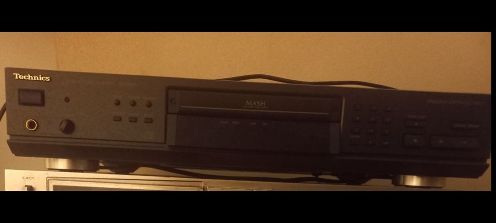 Усилвател JVC, Technics