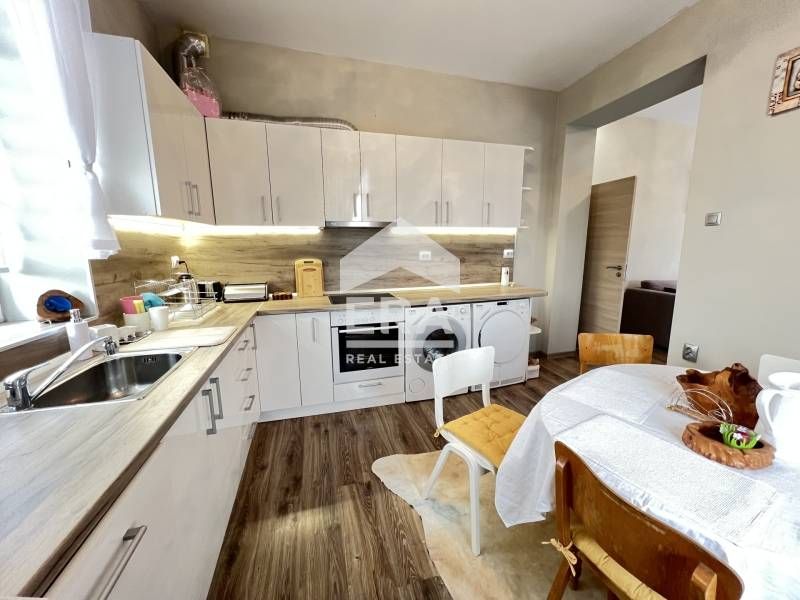 Продава се Тристаен апартамент в София, Банишора - 84 кв.м за 1306 €/кв.м - Снимка #1