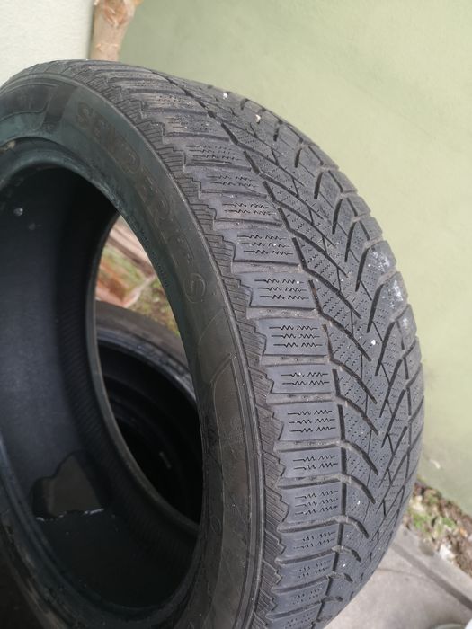 Anvelope, cauciucuri iarnă Semperit 235 45 19