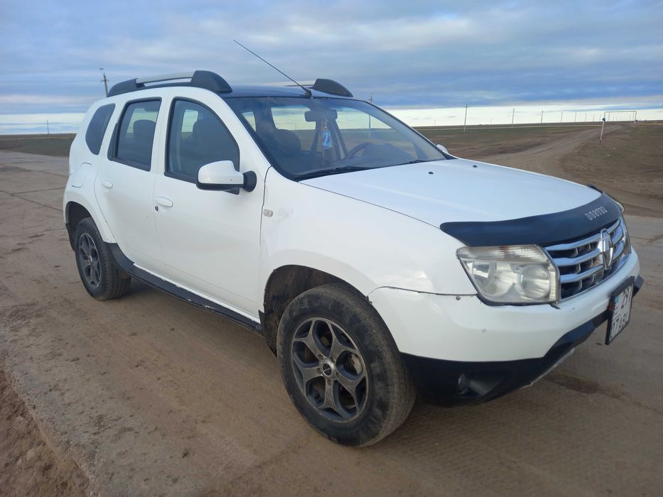 Рено Дастер в хорошем состояний.