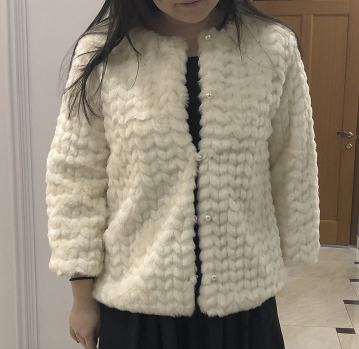 Меховая шубка белая
