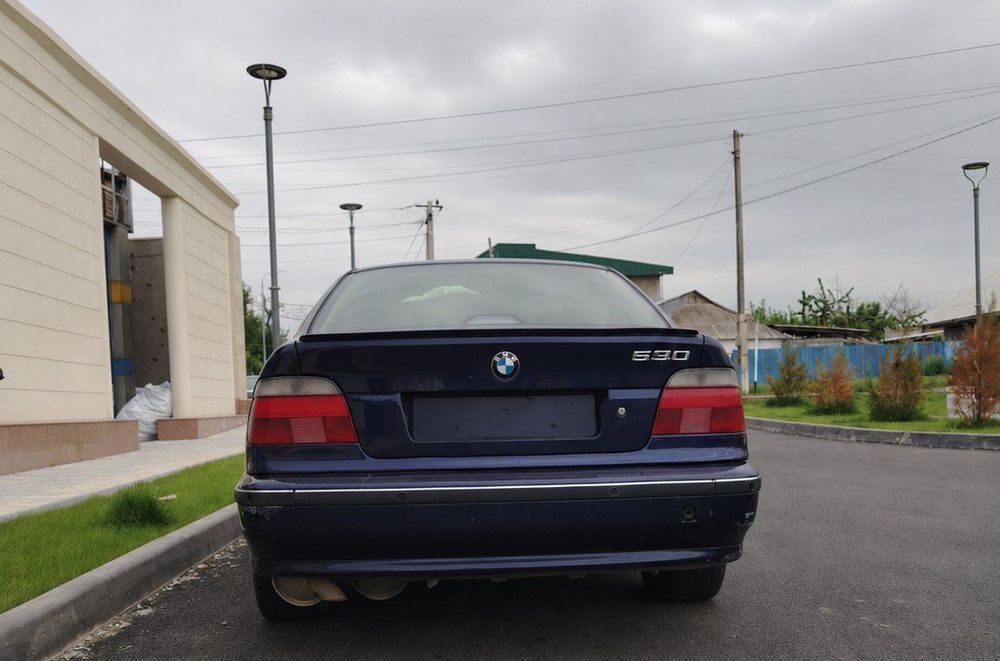 BMW модель E39 1995 года продается  1