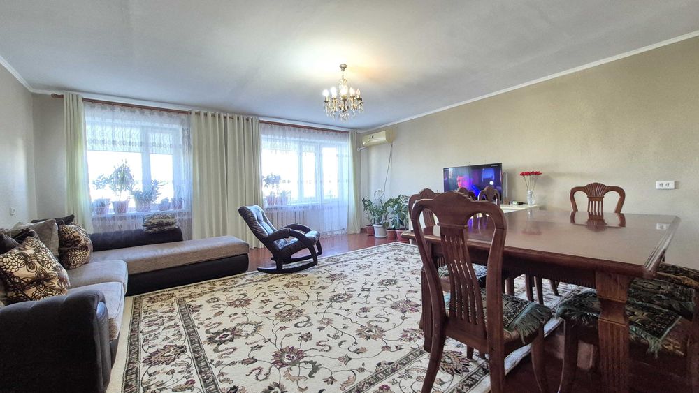 Квартира на Азаттык 42А