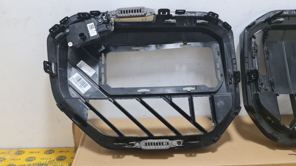 Grila masca radiator lumina glow ornament bamdou bara M  BMW X3 G45