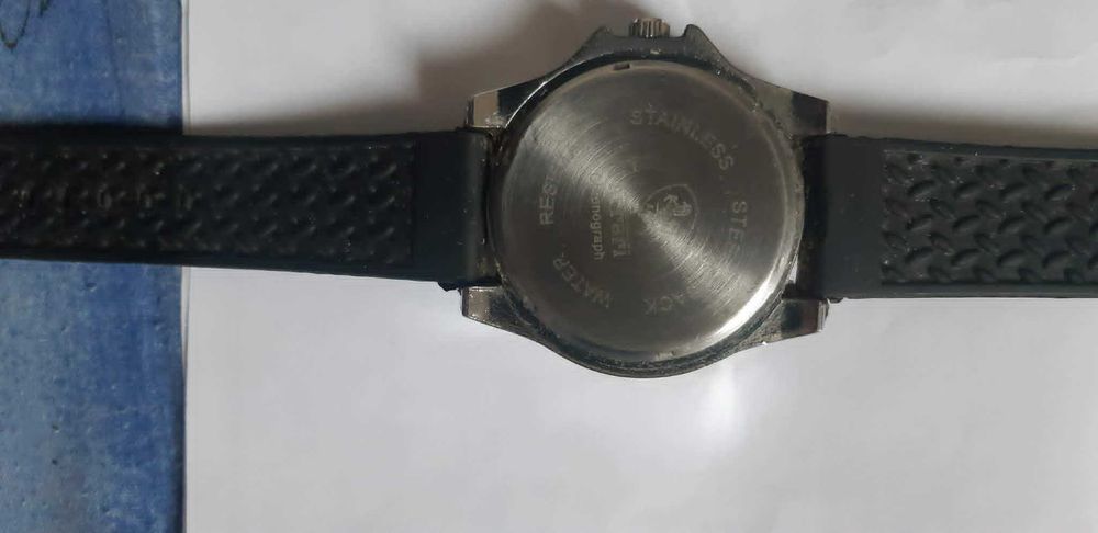 Ceas Ferrari original