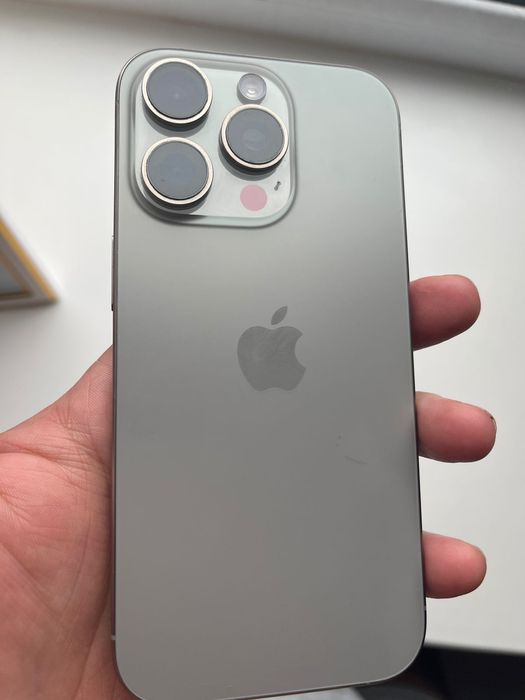 Айфон 16 про продам